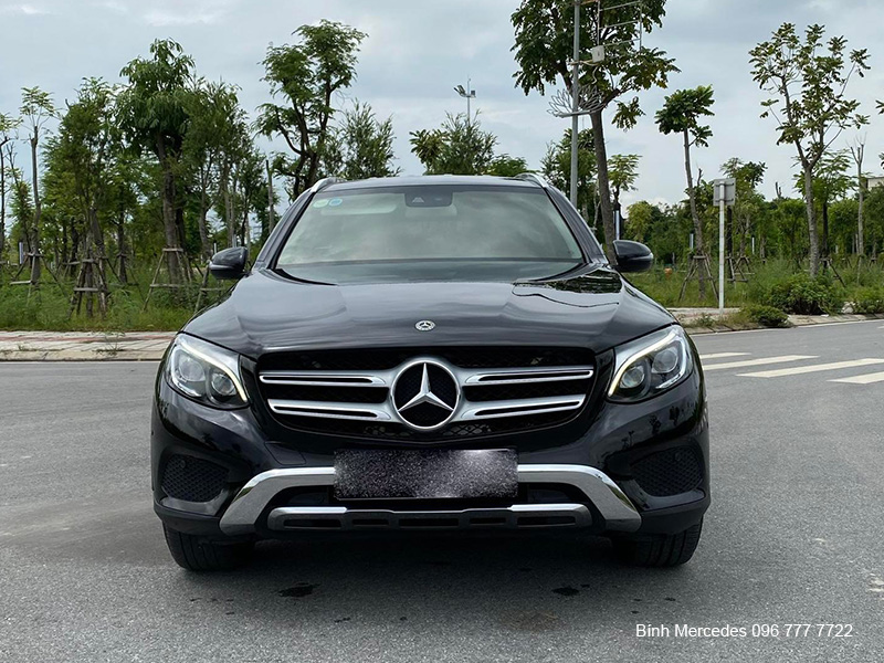 Chính chủ gửi bán: Mercedes GLC250 2019 màu đen nội thất kem